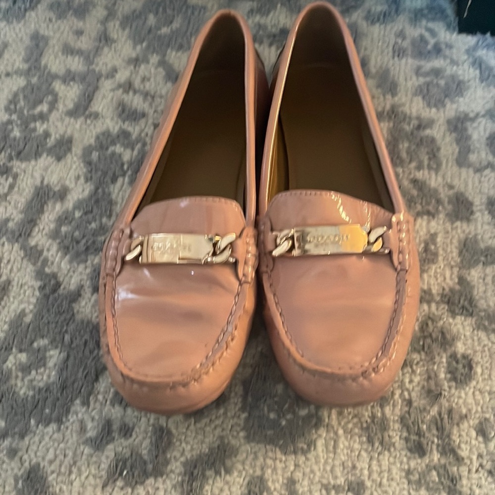 Cutest Coach loafers. Great condition. Sz 7.5